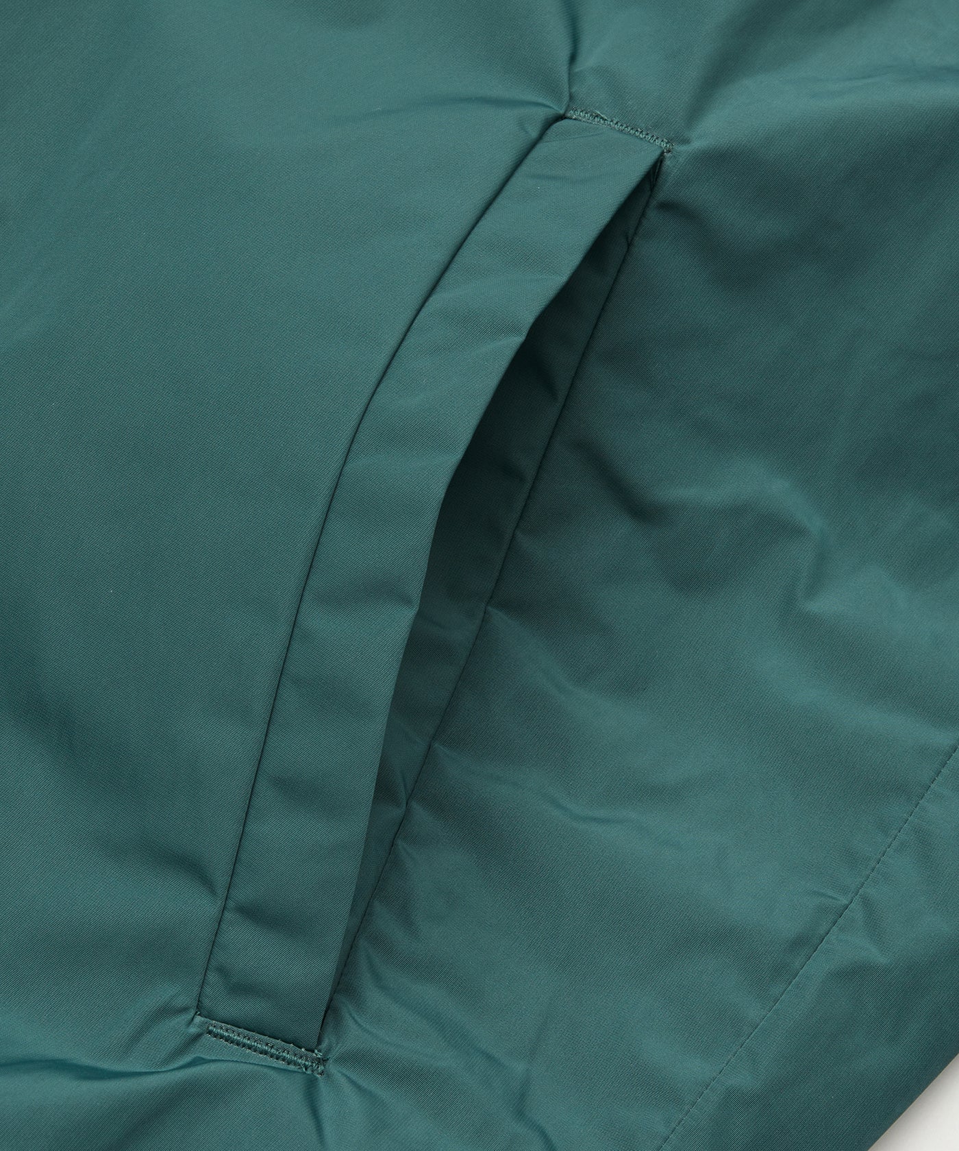 Botanical dyed nylon | Coach jacket | Green – ATONSTAPLeS Botanical dyed nylon | Coach jacket | Green – ATONSTAPLeS