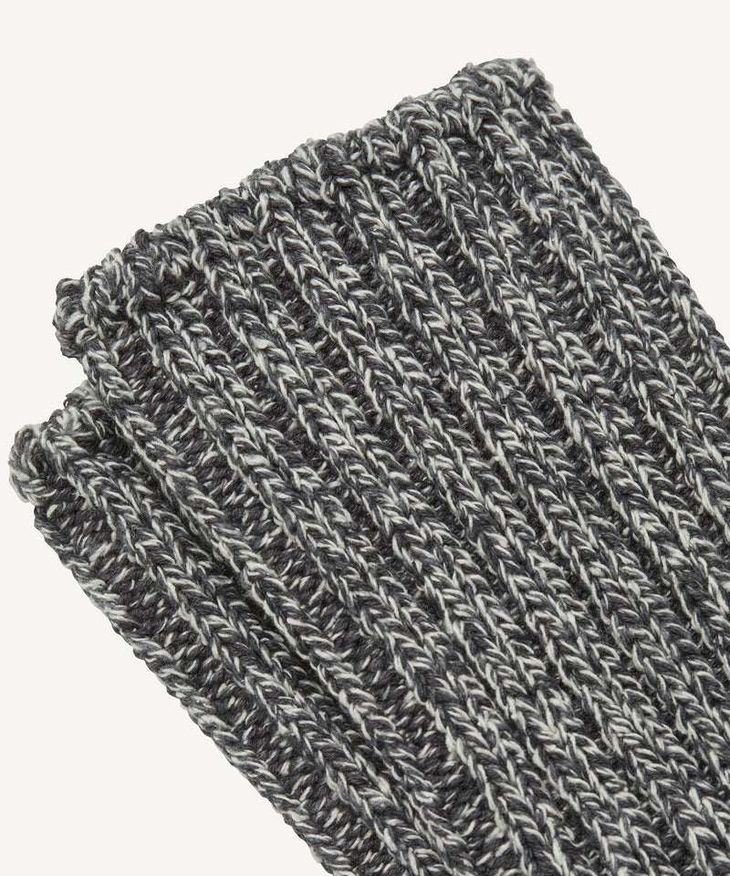 cotton x recycled silk | socks charcoal moku